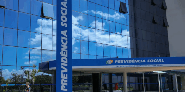 Número de ressarcimentos pelo INSS chegará a 1,2 mi até 31 de julho