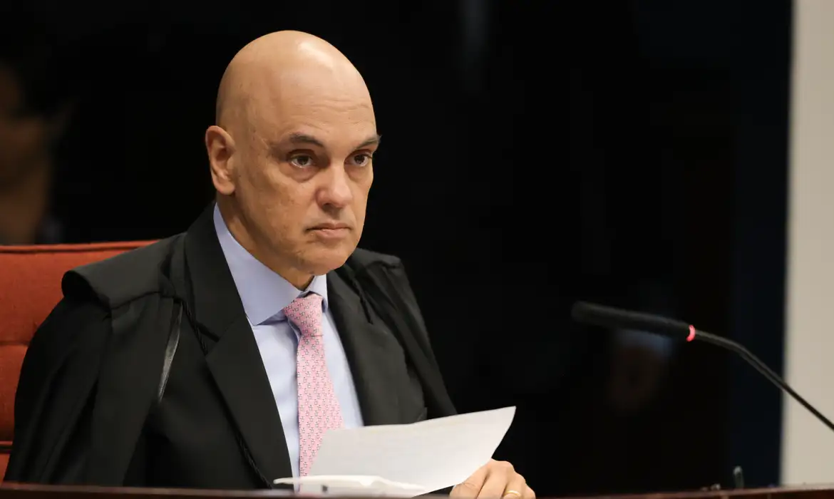 Brasília (DF) 09/09/2025 - O ministro relator Alexandre de Moraes durante sessão da Primeira Turma do  Supremo Tribunal Federal (STF) que retoma o julgamento dos réus do Núcleo 1 da trama golpista  Foto: Fabio Rodrigues-Pozzebom/ Agência Brasil