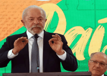 Lula diz que vai convidar Trump para a COP30, em Belém