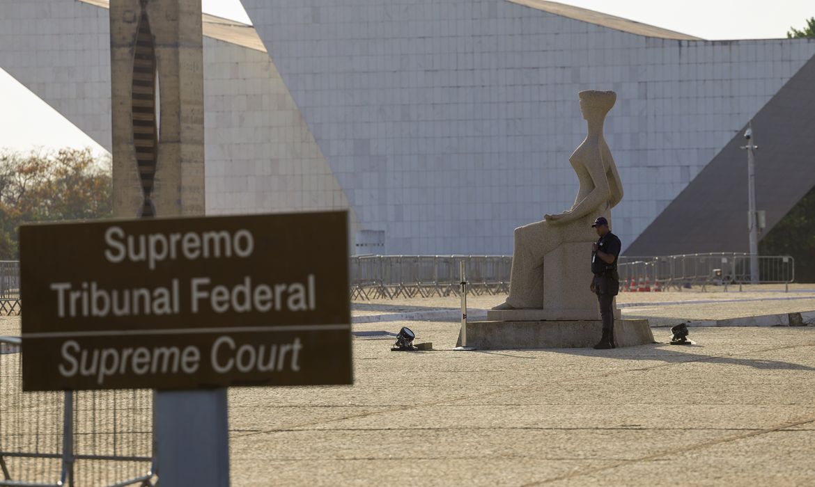 Fabio Rodrigues-Pozzebom/ Agência Brasil Brasília (DF) 10/09/2025 - A Primeira Turma do Supremo Tribunal Federal (STF) realiza o quarto dia de julgamento dos réus do Núcleo 1 da trama golpista, formado pelo ex-presidente Jair Bolsonaro e mais sete aliados. Foto: Fabio Rodrigues-Pozzebom/ Agência Brasil