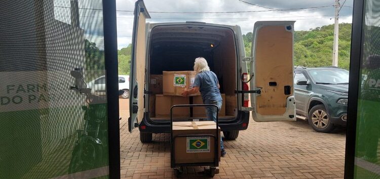 Ministério da Saúde entrega kits de medicamentos e insumos suficientes para atender 3 mil pessoas no Paraná