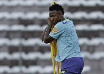 Brasil x Colômbia pelas Eliminatórias: escalações e onde assistir