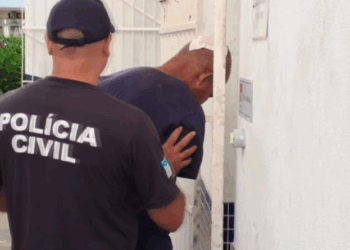 Homem é preso após “passar a mão” em duas mulheres dentro de ônibus