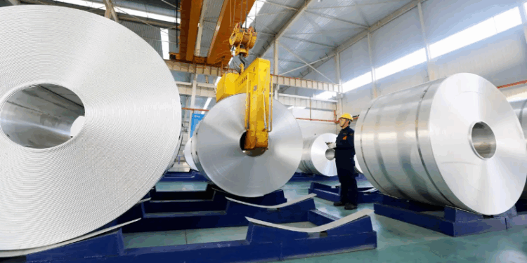 Brasil avalia recorrer à OMC contra tarifa dos EUA ao aço e alumínio