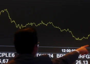 Bolsa volta a bater recorde e alcança marca de 154 mil pontos