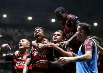 Fla arranca empate com gol de Bruno Henrique e fica perto do título