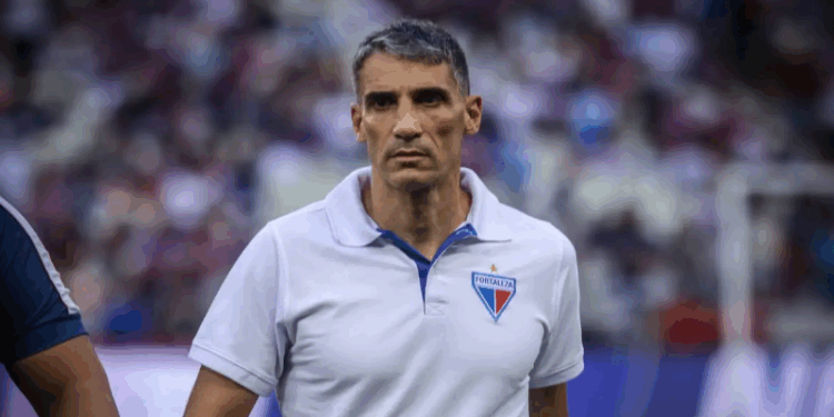 Fortaleza demite técnico Juan Pablo Vojvoda após 4 temporadas
