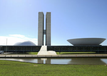 Semana no Congresso: anistia, reforma tributária e PLOA marcam agenda do Legislativo