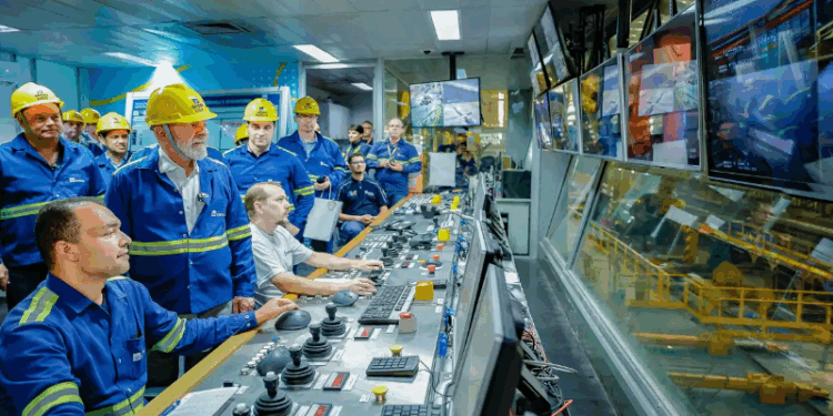 Ao lado de Zema, Lula defende relação republicana