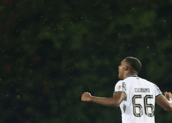 Libertadores: Botafogo joga mal, mas arranca vitória sobre o Carabobo