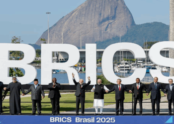 Lula diz que não recuou da ideia de moeda própria do Brics
