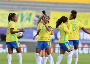 Liderada por Kerolin, seleção goleia Bolívia na Copa América