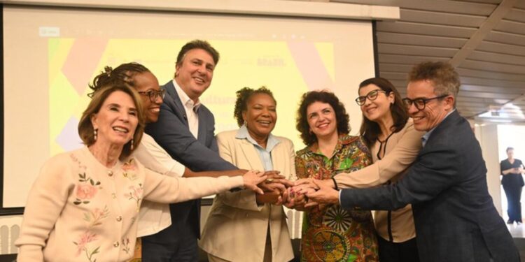 MinC e MEC assinam portaria que regulamenta Ação Arte e Cultura nas Escolas de Tempo Integral
