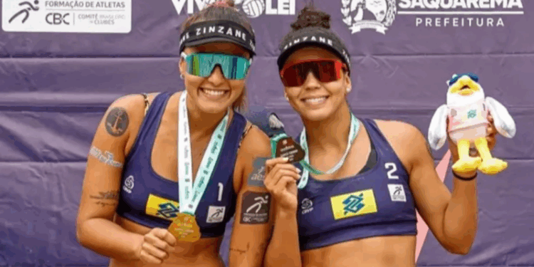 Capixaba Thâmela vence as campeãs olímpicas no vôlei de praia