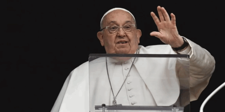 Infecção polimicrobiana: entenda condição que afeta papa Francisco