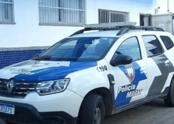 Homem é baleado e agredido por traficantes após tentar roubar celular em Vila Velha