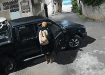 caminhonete de 20 anos é furtada e criminosos deixam outro carro no lugar