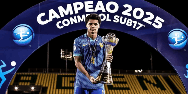 Conheça Kauã Prates, lateral do Cruzeiro e campeão com a seleção brasileira