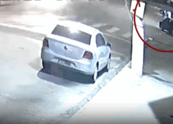 Dois carros são roubados em loja de limpeza de veículos em Vila Velha
