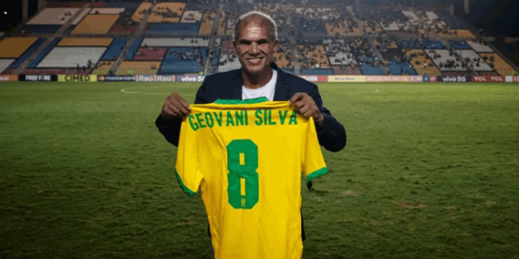 Geovani Silva, ex-Vasco, recebe alta e está em casa após mais de um mês internado
