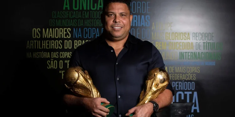 Ronaldo desiste de candidatura à presidência da CBF após federações recusarem reunião