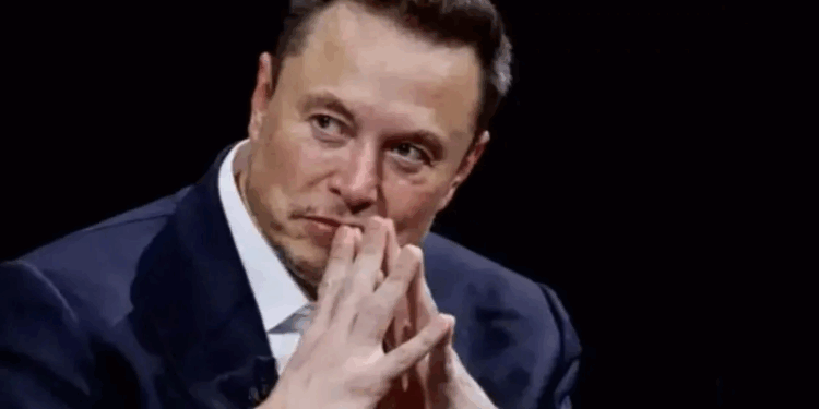 Elon Musk sugere sanções a Alexandre de Moraes: “ele não tem bens nos EUA?”