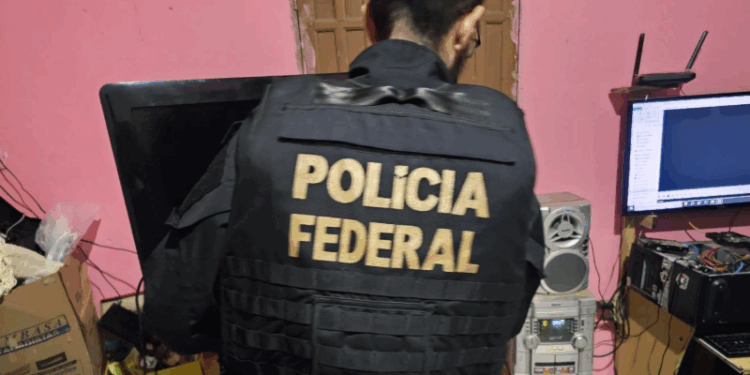 Homem é preso por armazenar pornografia infantil em Cachoeiro