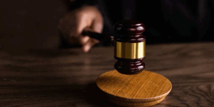 Marido que tentou queimar esposa vítima de AVC é condenado a 25 anos de prisão