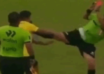 Árbitro acerta chute de MMA para se defender de agressão em jogo no Peru