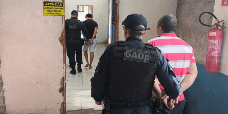 Câmeras de reconhecimento facial localizam foragidos na Rodoviária de Vitória