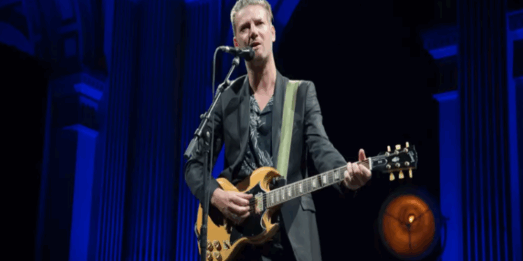 Bertrand Belin, ‘o Nick Cave francês’, afina as cordas para lançar seu novo álbum