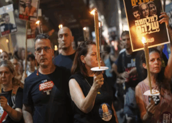 Protesto em Tel Aviv pede fim da guerra; Brasil deplora plano de Israel para ocupar Cidade de Gaza