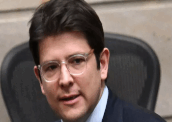 Morte de Miguel Uribe muda rumos da corrida às eleições presidenciais na Colômbia