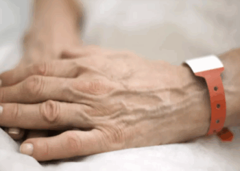 Ajuda para morrer: deputados britânicos aprovam projeto de lei histórico