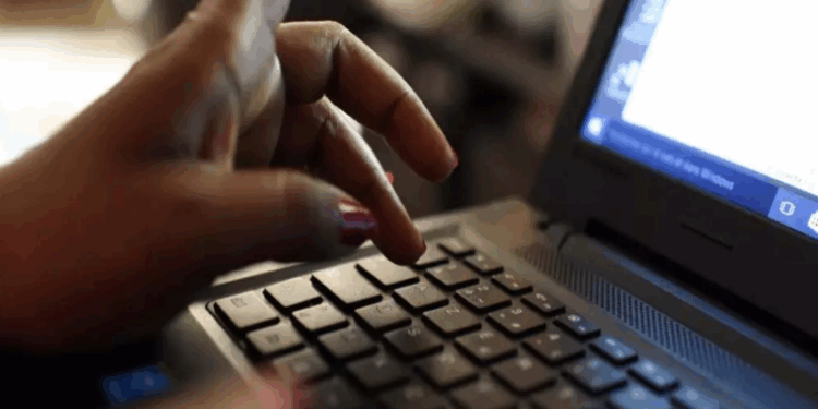 Francês é preso suspeito de “encomendar” estupros de crianças colombianas na Internet