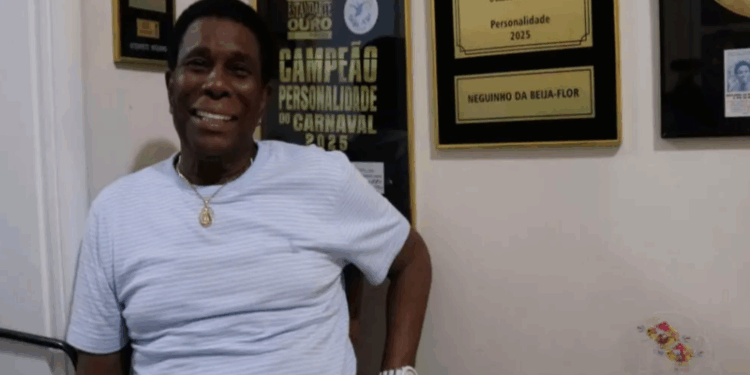 Neguinho da Beija-Flor revela música e fala sobre planos de desfile de escolas de samba na Europa