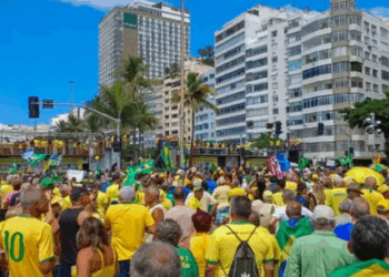 PMRJ contabiliza 400 mil pessoas em ato convocado por Bolsonaro no Rio