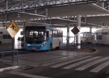 Jovem é esfaqueado no Terminal São Torquato