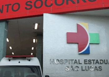 Homem é esfaqueado pela esposa após discussão em Guarapari