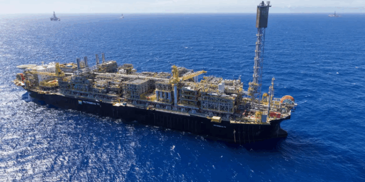 Petrobras reinjeta recorde de 14,2 mi de toneladas de CO₂ no pré-sal