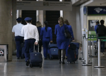 Senado aprova isenção de visto a turistas dos EUA, Austrália e Canadá