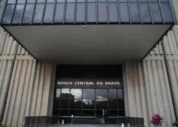 Banco Central oficializa liquidação da Master Corretora