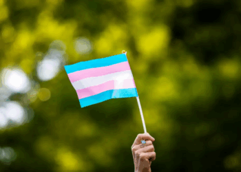 Comitê Olímpico dos EUA proíbe mulheres trans em competições femininas