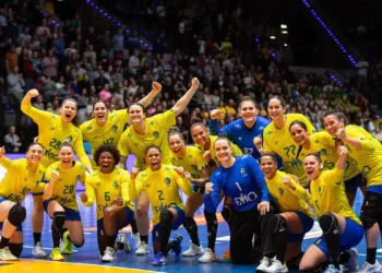Brasil sobra diante de Cuba na estreia do Mundial de Handebol Feminino