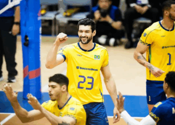 Brasil derrota Argentina e segue líder na Liga das Nações Masculina