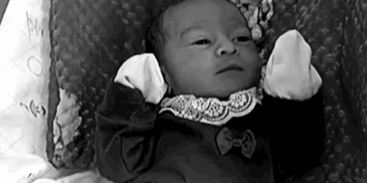Bebê é encontrada morta e mãe diz que matou a filha porque ela não parava de chorar