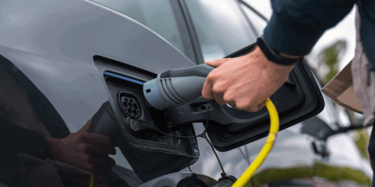 Deputado propõe incentivo para mobilidade elétrica no ES