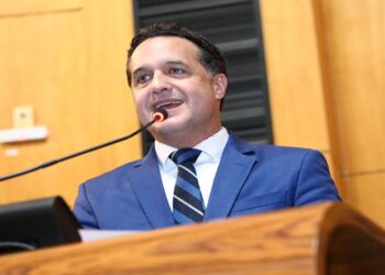 Gandini cobra melhorias para ponte em São Mateus