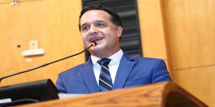 Gandini cobra melhorias para ponte em São Mateus