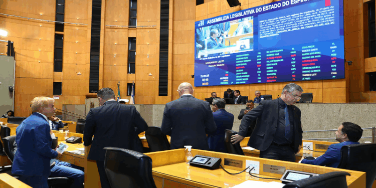 Assembleia aprova regra que pode rever limites de municípios